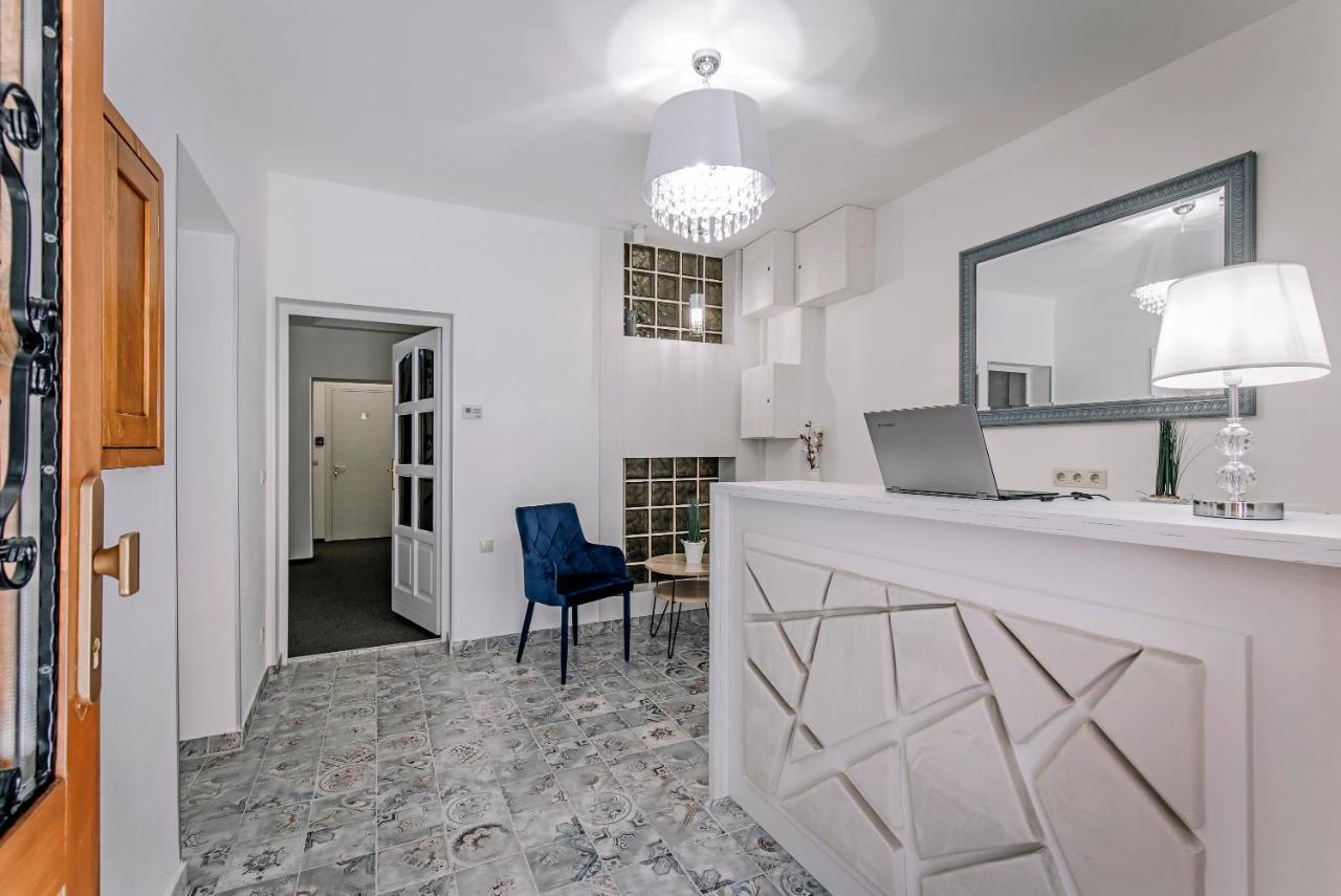 Soho Apartmanhaz Gyor Exterior photo